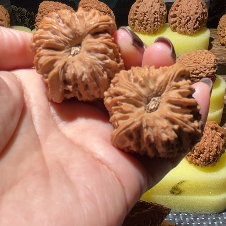 文玩核桃吊坠涿鹿壹代深凹丑将