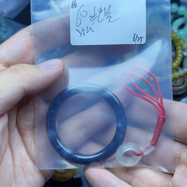 松***崖翡翠戒指未镶嵌翡翠