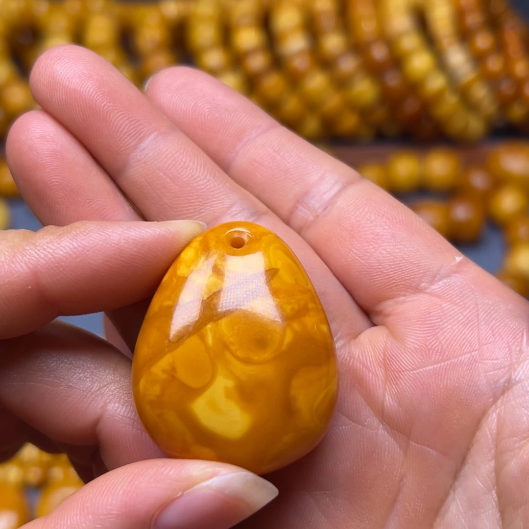 琥珀未镶嵌吊坠(不含链)