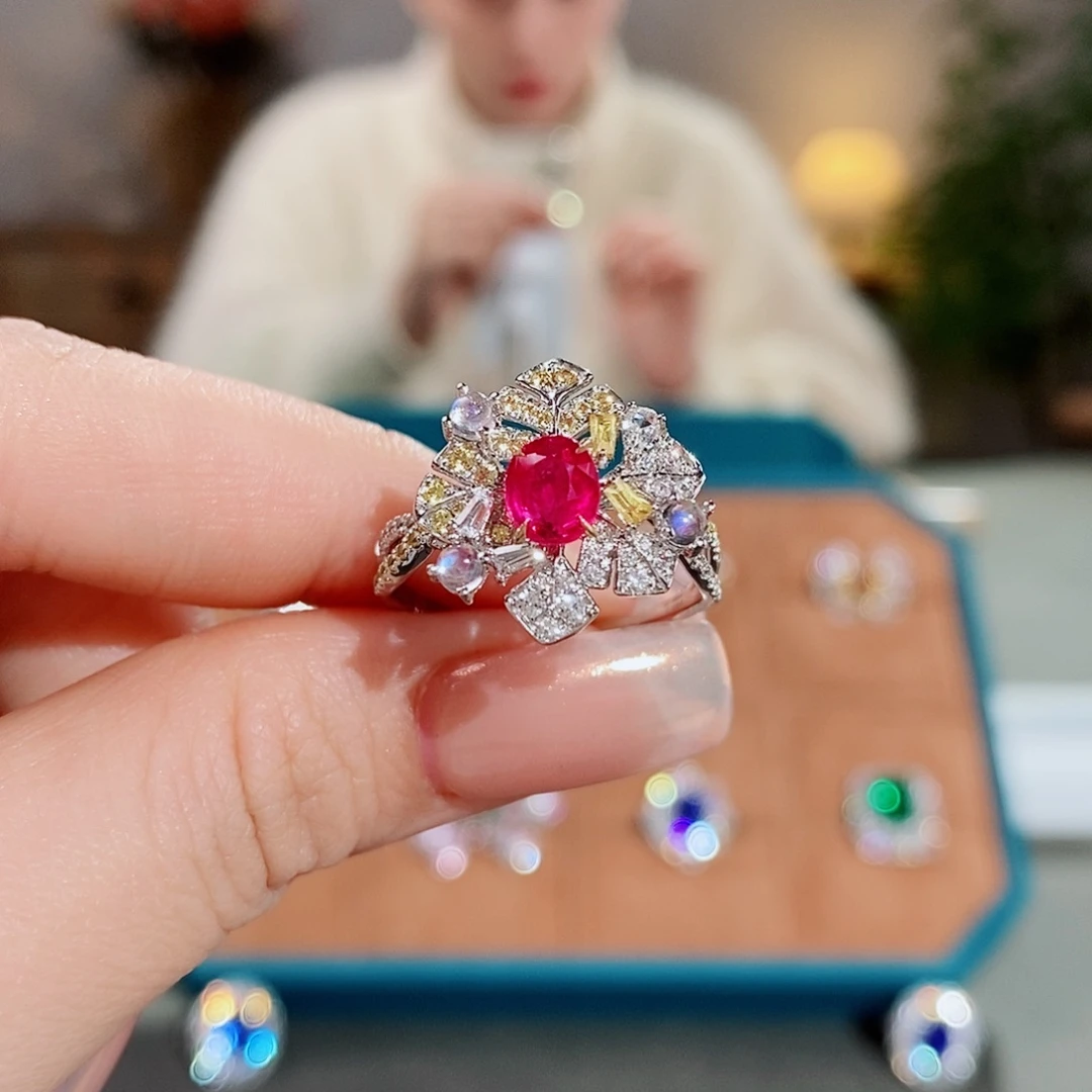 红宝石戒指18K金镶嵌1.01ct