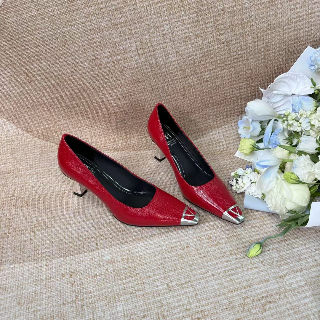 范戈希牛皮跟高7CM方头高跟鞋红色欧若风气质时尚单鞋性感买1赠3