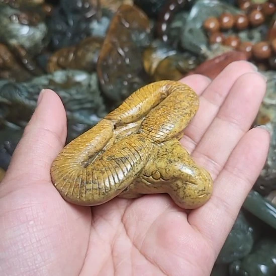 岫岩河磨玉（透闪石质玉）未镶嵌挂件