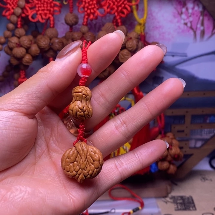 桃核吊坠龙纹桃枭