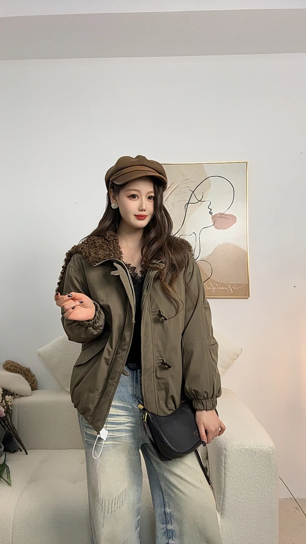 Y62区6106军绿色加绒款冬季直下摆棉服