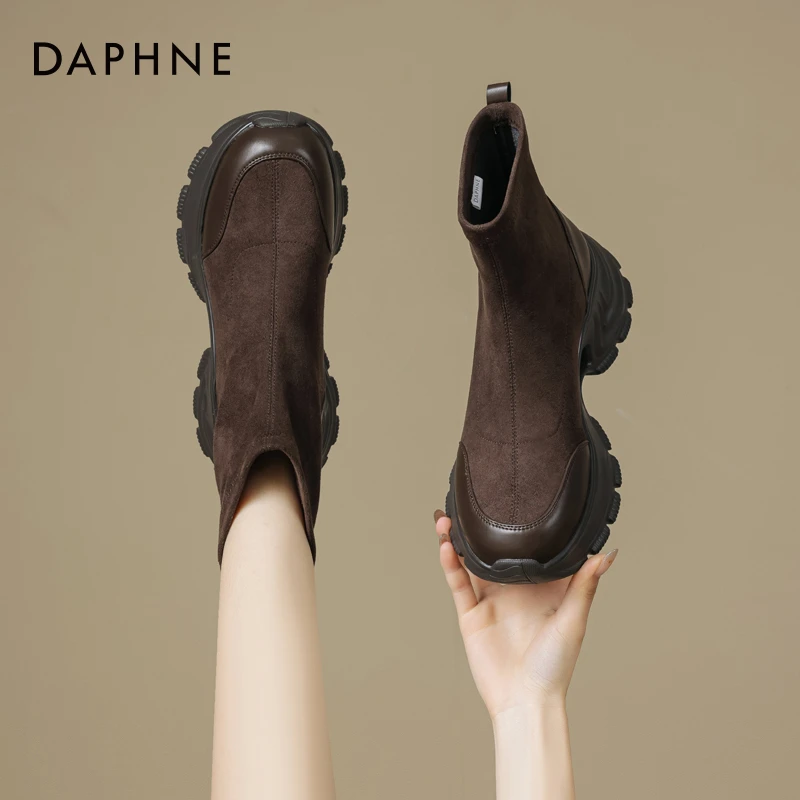 达芙妮棕色短靴瘦瘦靴女2025秋季新款爆款复古厚底增高中筒马丁靴
