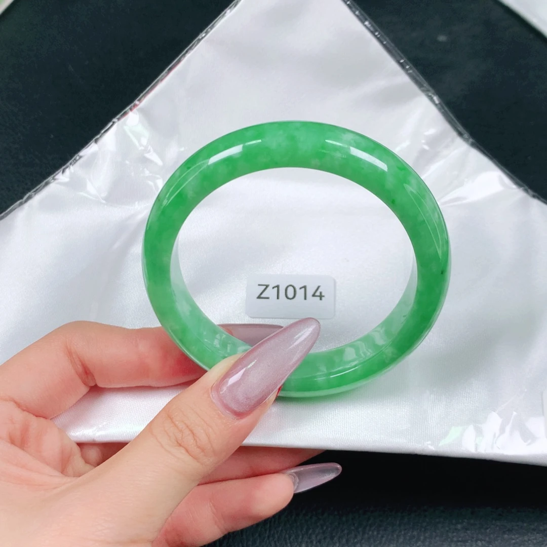 翡翠未镶嵌手镯天然翡翠手镯04