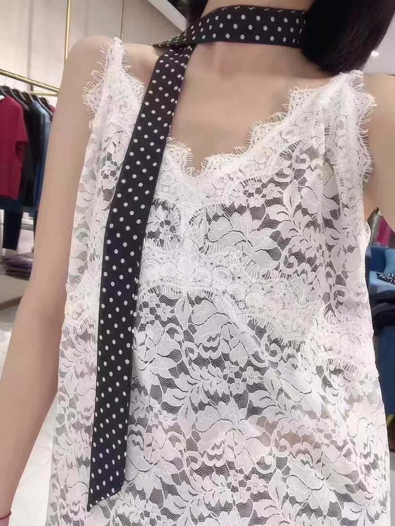 俪妍LIVELY•YAN2025夏季新品蕾丝吊带打底