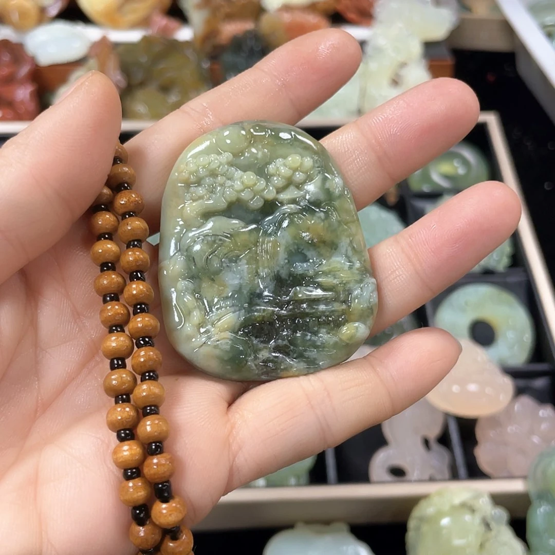 蛇纹石玉颈饰未镶嵌