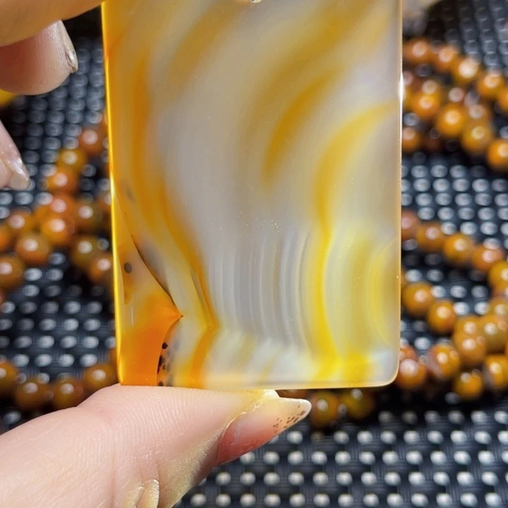 玛瑙/玉髓颈饰未镶嵌山**夫