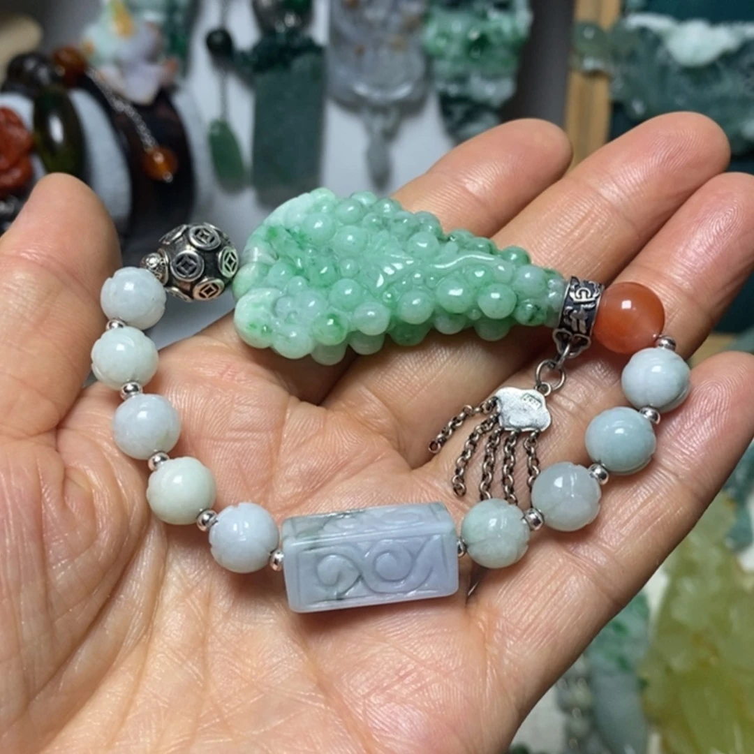 【闪购商品】翡翠吊坠(赠链)未镶嵌