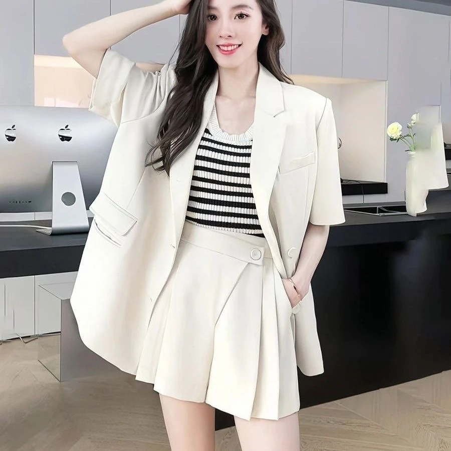夏装休闲时尚西装套装女新款洋气小众西服外套阔腿短裤两件套潮