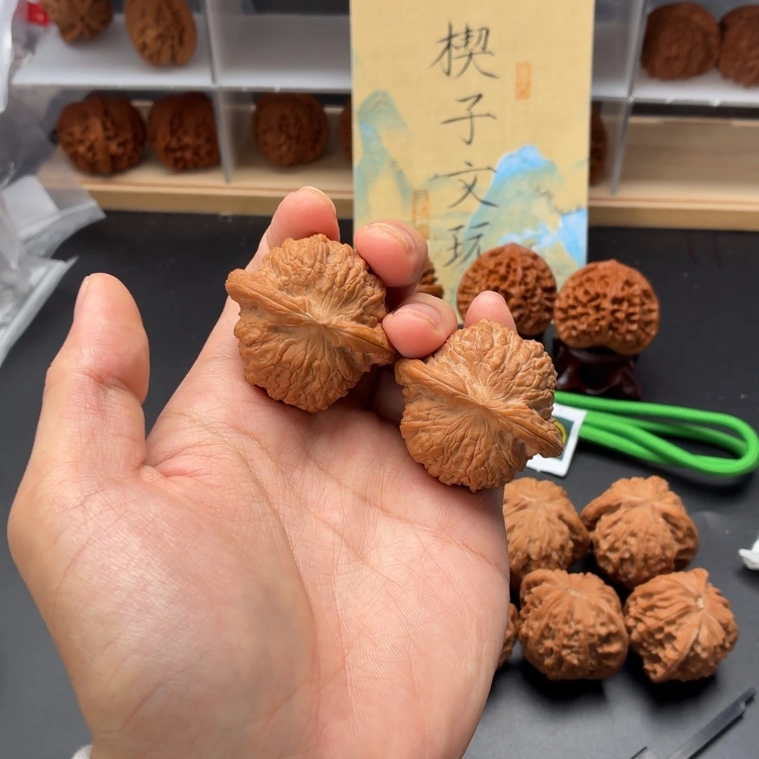 文玩核桃把件平谷血麒麟全品无修43（头头货）