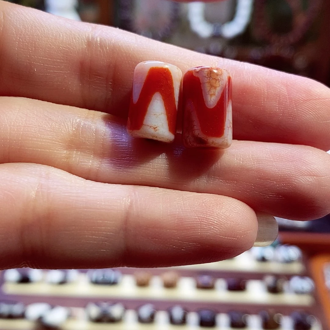 蓝***石玛瑙/玉髓颈饰合金