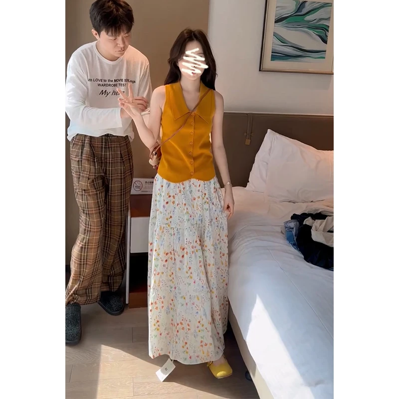 2025夏季新款女法式气质修身V领无袖针织上衣高腰显瘦碎花半身裙