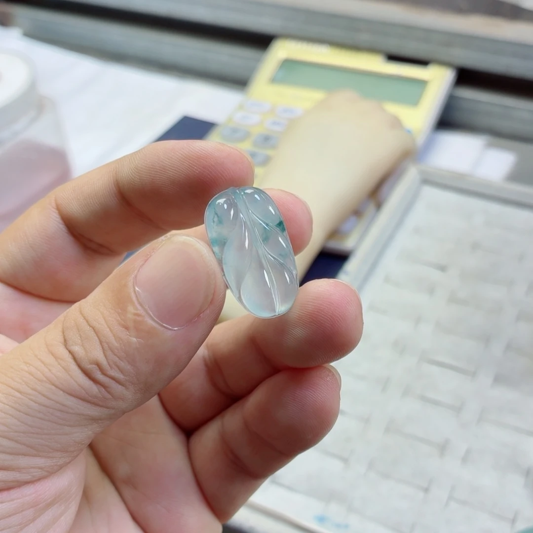 未镶嵌定制翡翠挂件