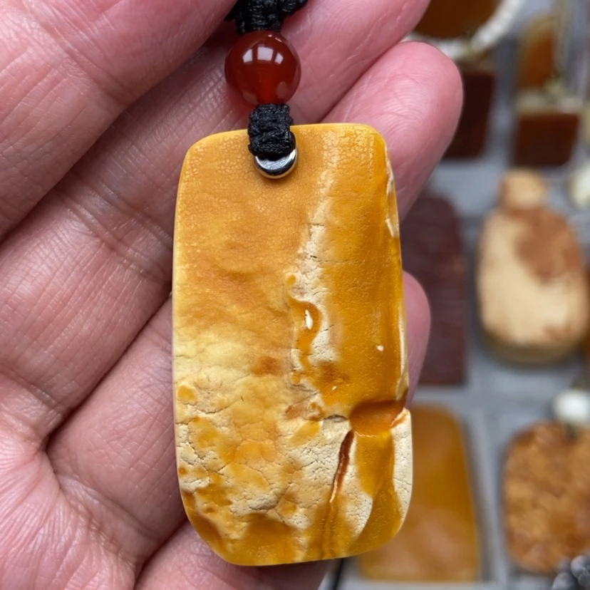 【闪购商品】未镶嵌颈饰琥珀