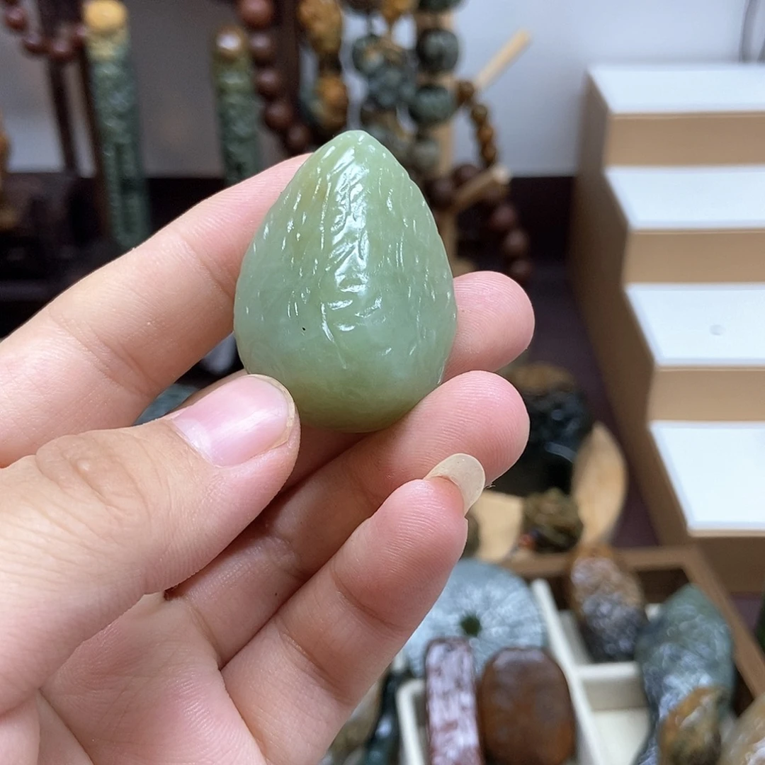 岫岩河磨玉（透闪石质玉）把件未镶嵌