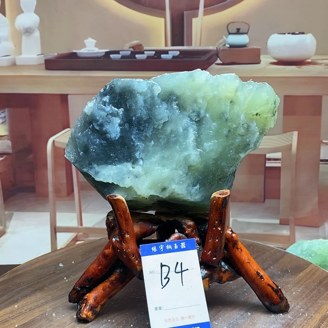 蛇纹石玉原石未镶嵌