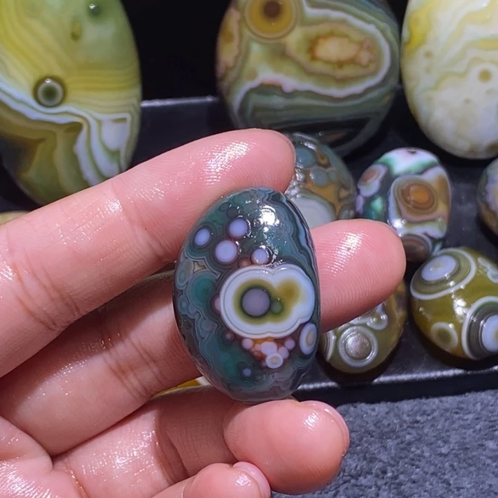糖***平玛瑙/玉髓未镶嵌珠宝半成品