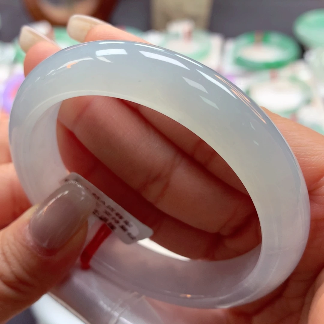 翡翠手镯未镶嵌55正65号88