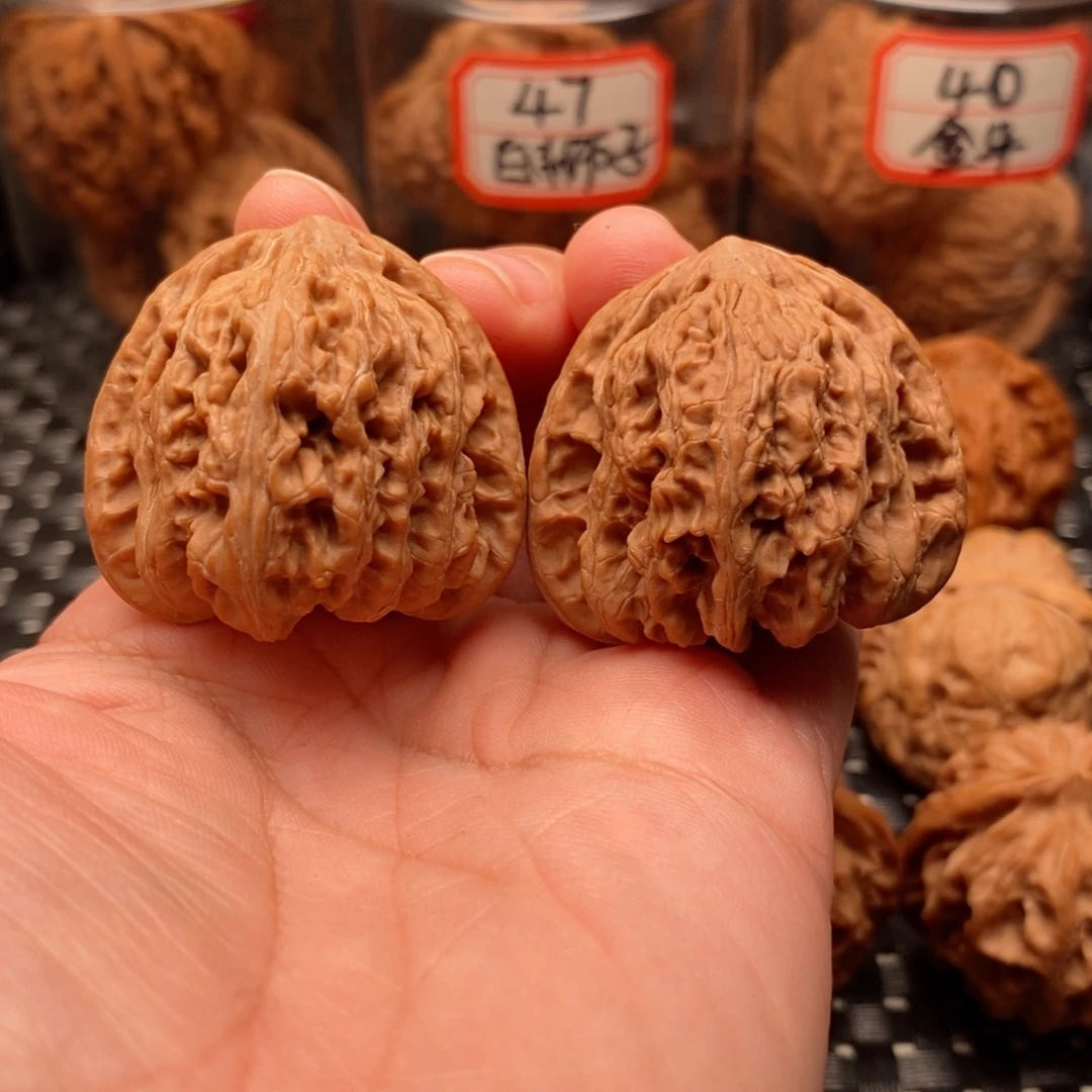 吊坠文玩核桃可****。37密纹