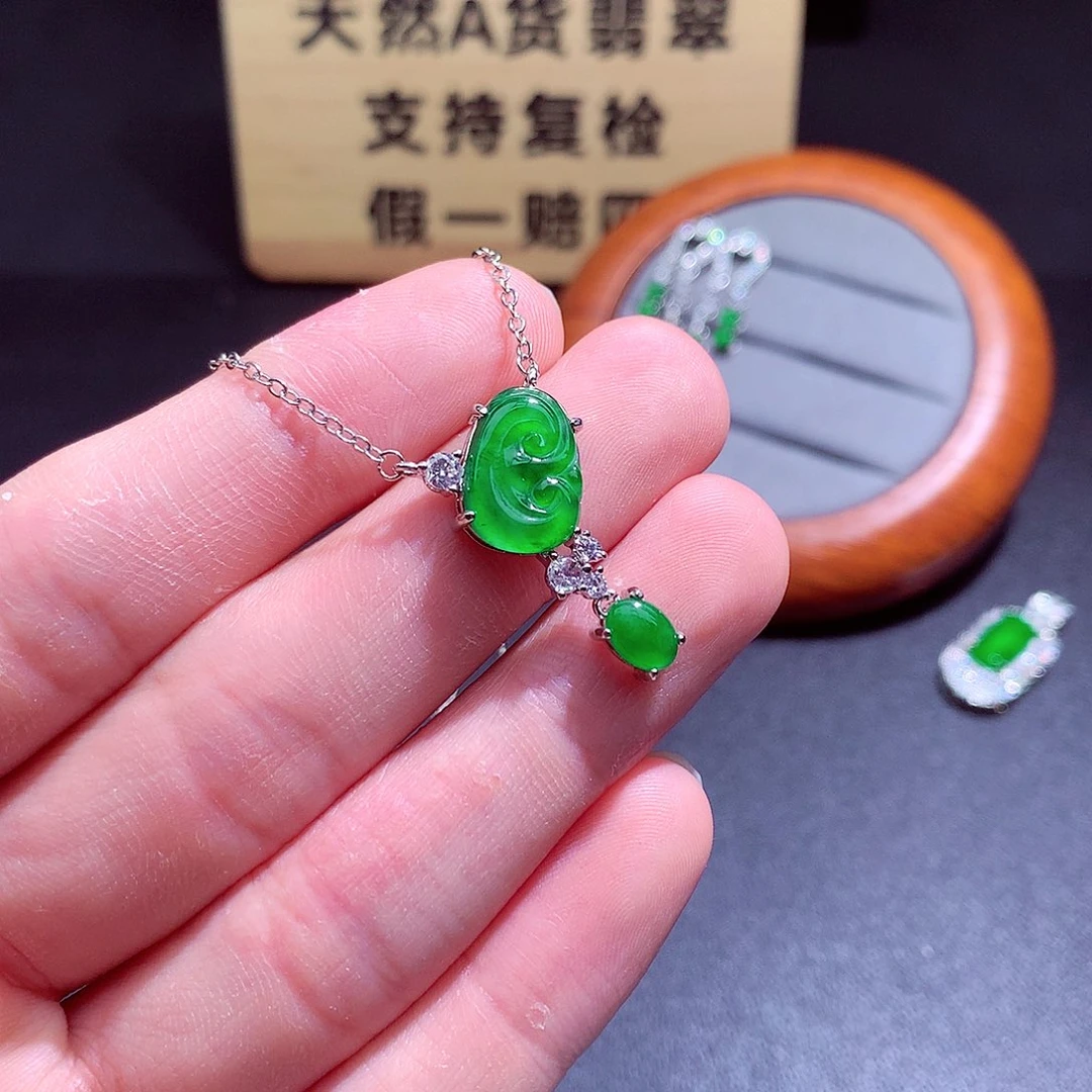 颈饰未镶嵌翡翠翡翠