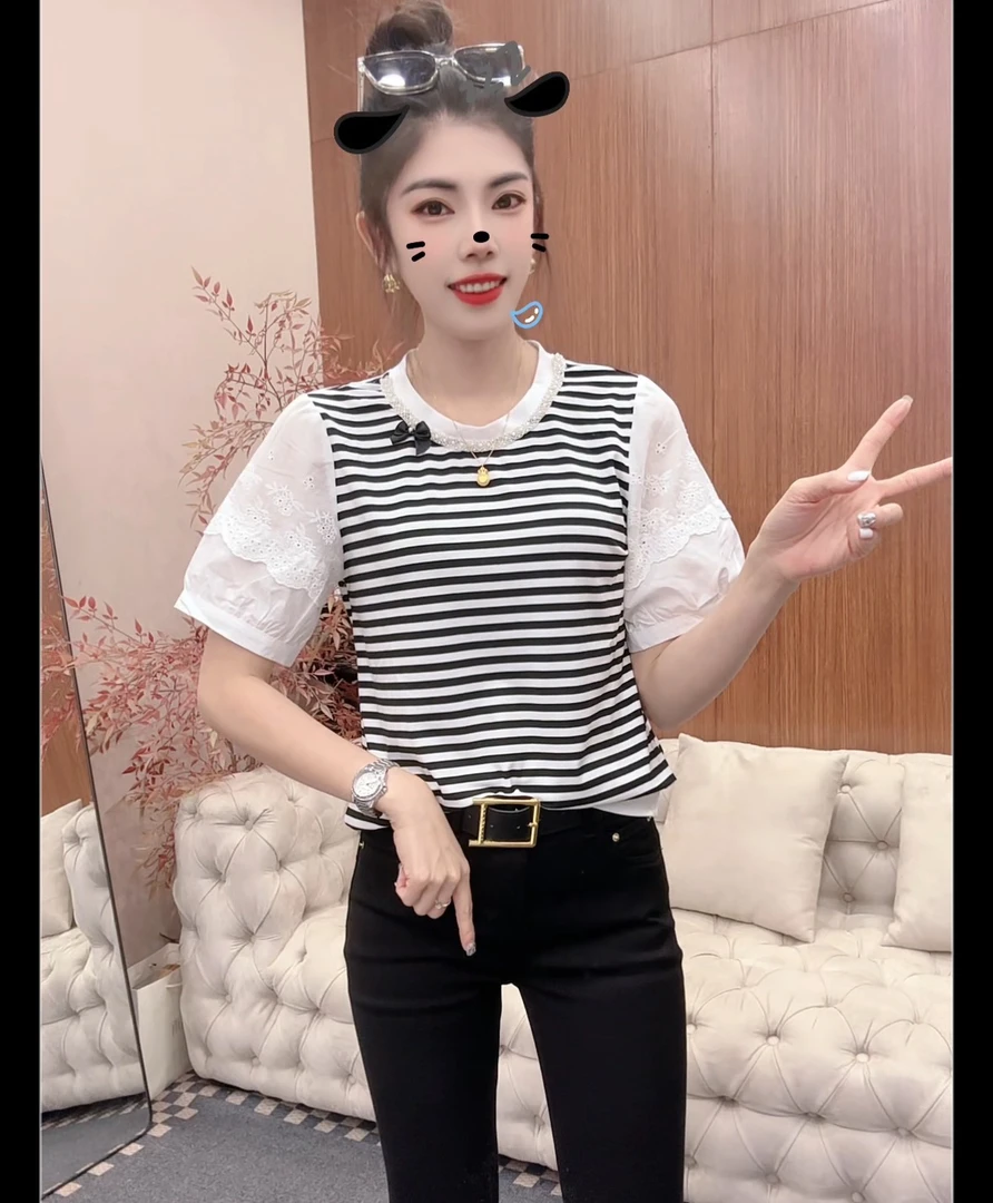 月月家，新款时尚圆领蕾丝设计感拼接减龄上衣6621