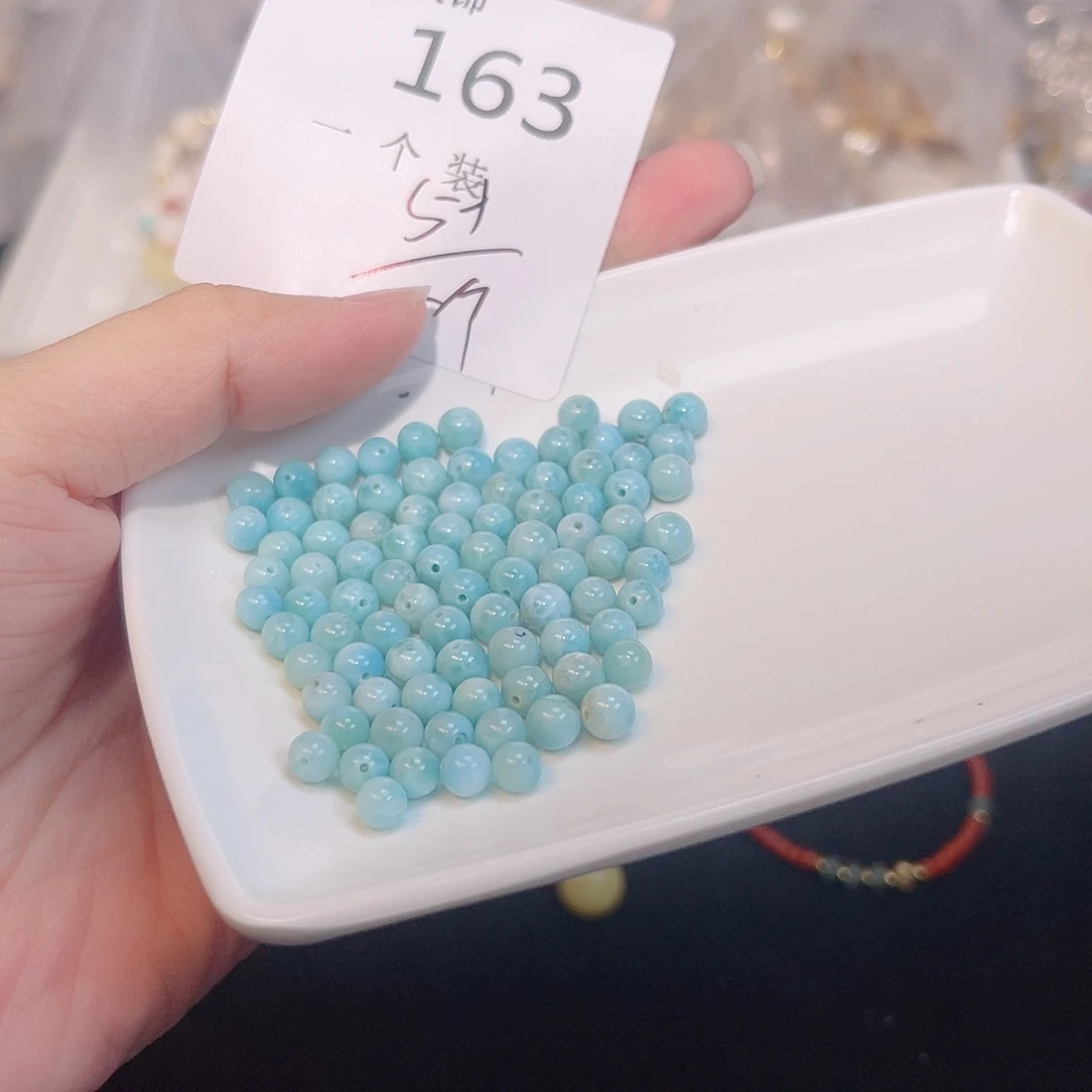 未镶嵌珠宝半成品水晶163 。