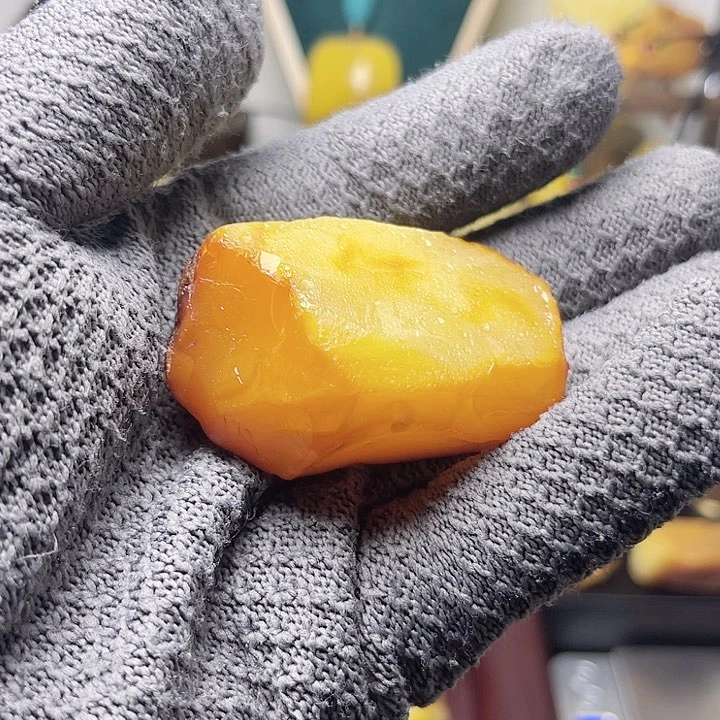 琥珀手链未镶嵌岁***。