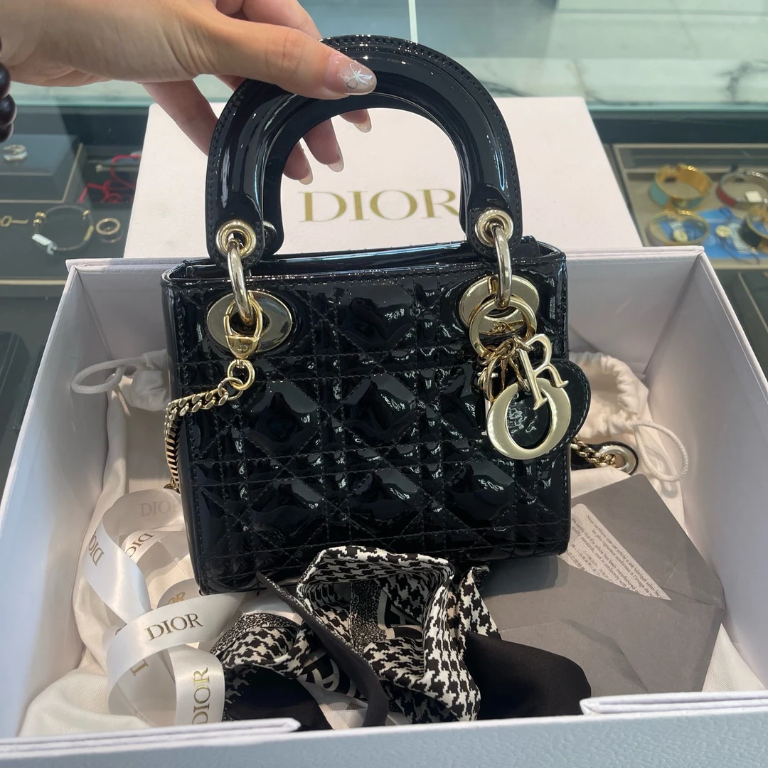 99新 DIOR/迪奥 23闲置黑色漆皮戴妃三格黑金手提斜挎包