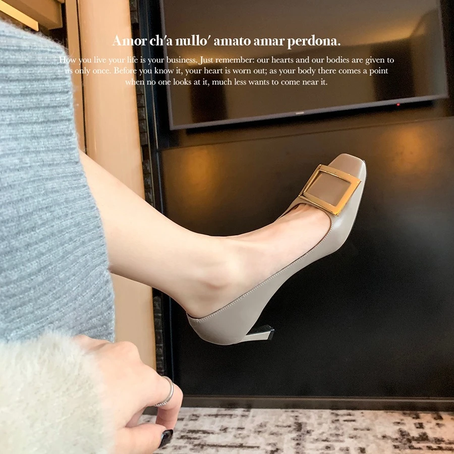 现货秒发葡萄妈同款鞋法式气质晚风方扣细高跟方头浅口通勤单鞋