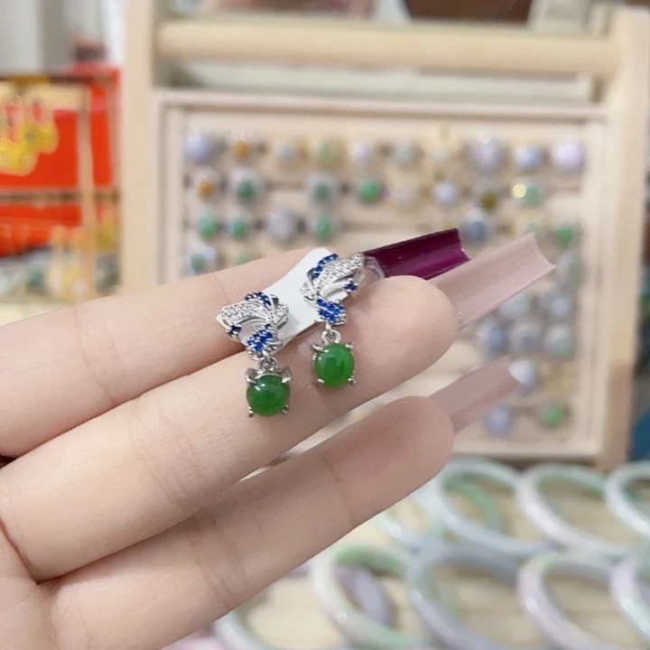 颈饰未镶嵌翡翠天然翡翠Ａ货