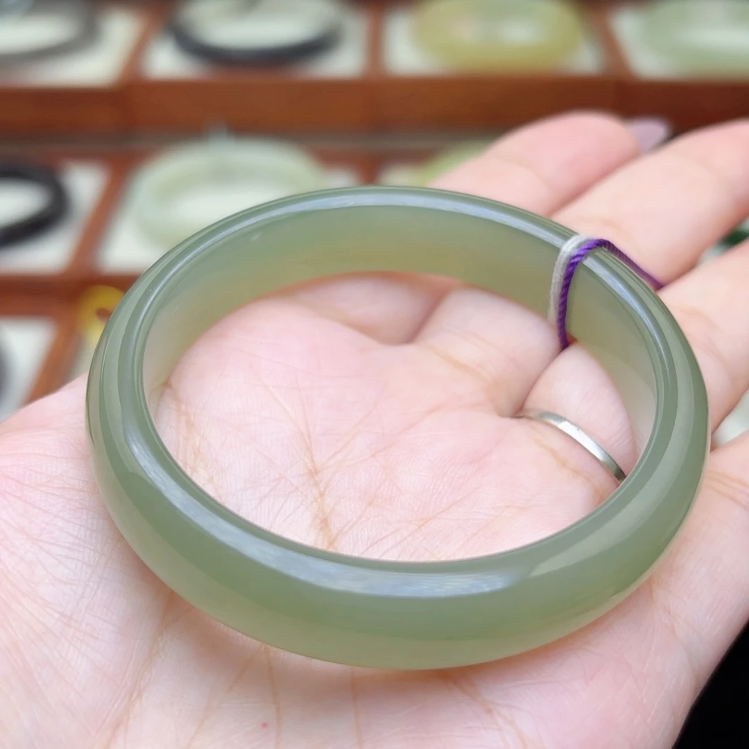 【闪购商品】和田玉手镯未镶嵌