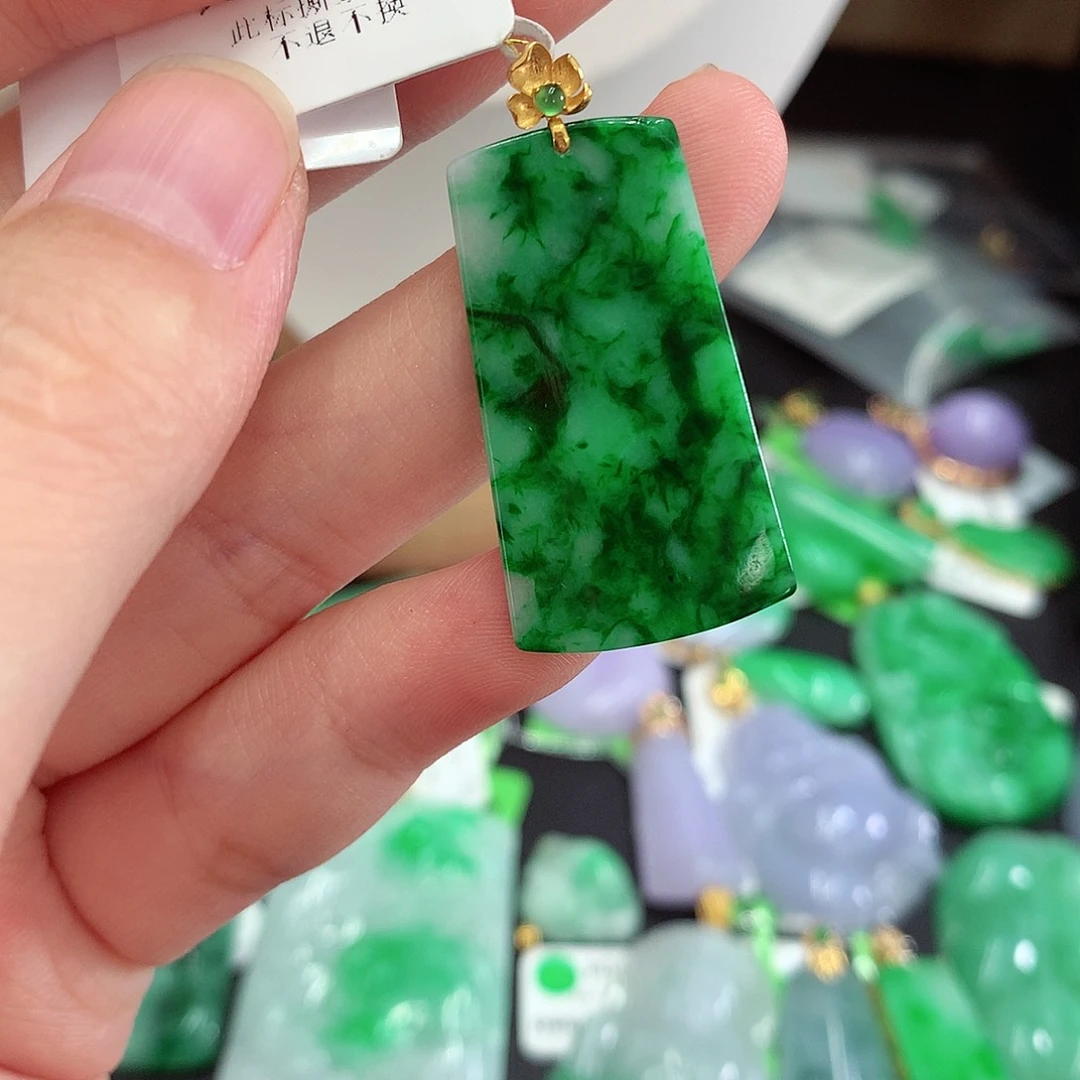 翡翠18K金镶嵌吊坠(不含链)