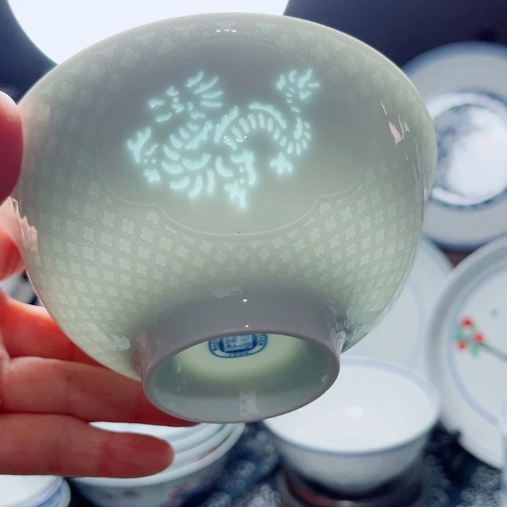 青花玲珑5寸饭碗。龙