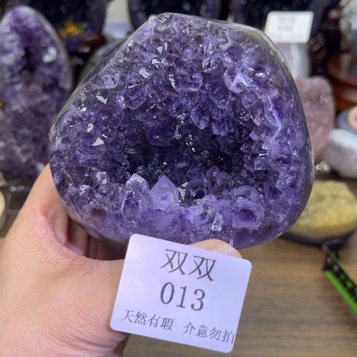 未镶嵌水晶大型摆件（非配饰）