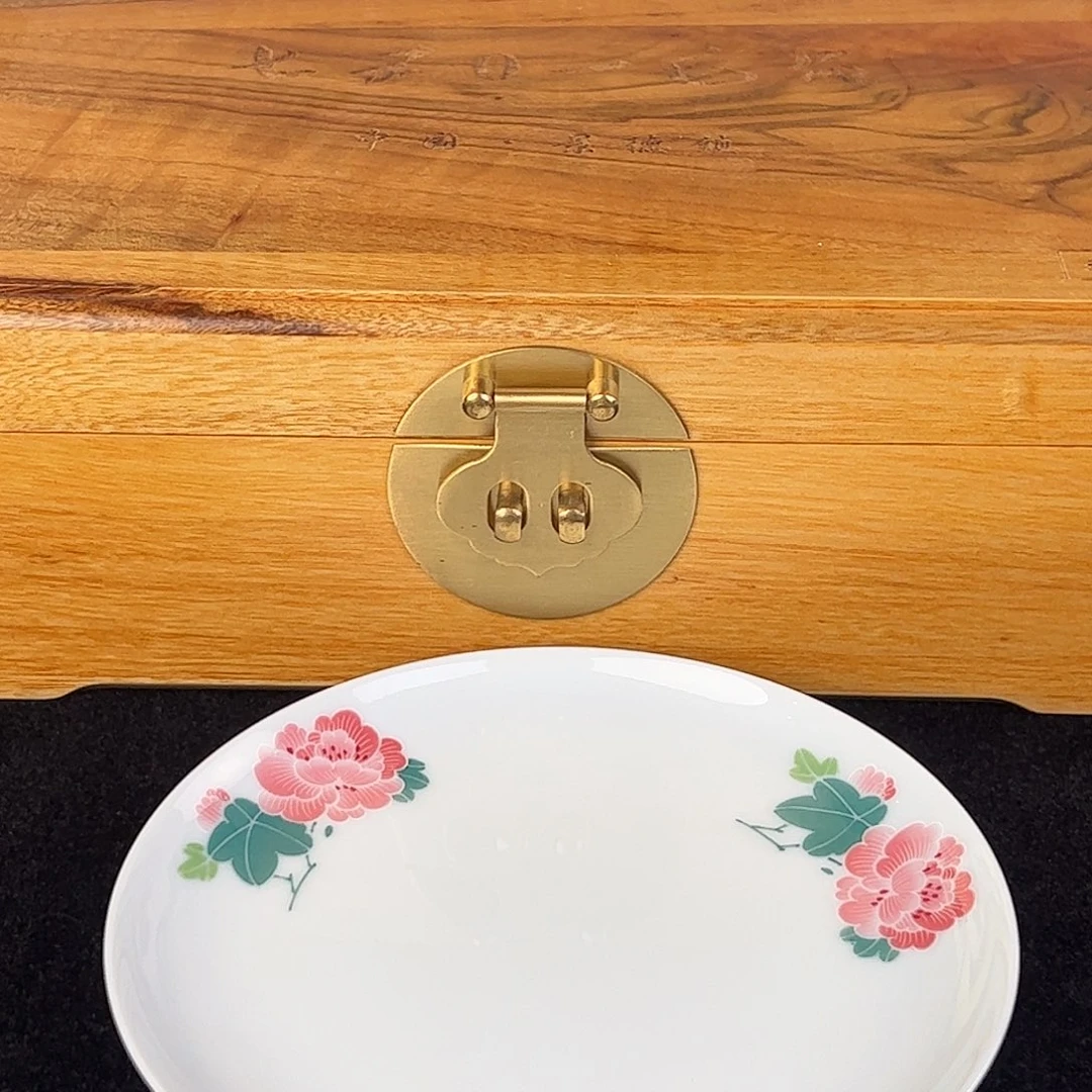 0***者瓷红芙蓉对花碗，定金