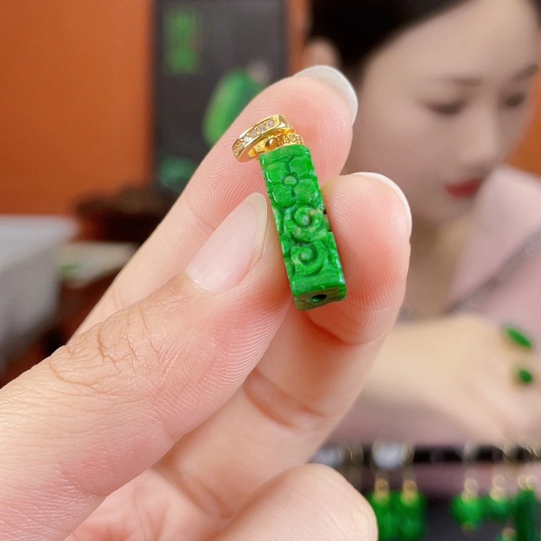 翡翠未镶嵌耳饰饰品