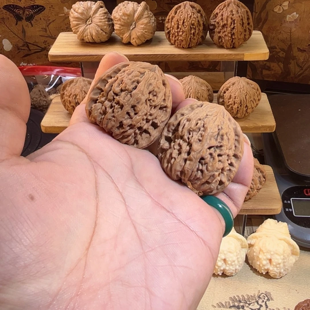 把件文玩核桃南疆石