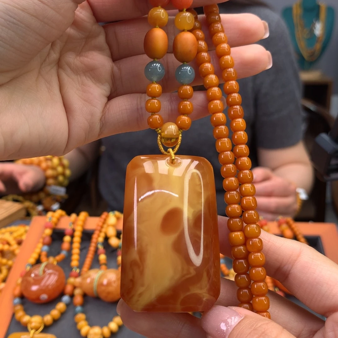 未镶嵌颈饰蜜蜡天然