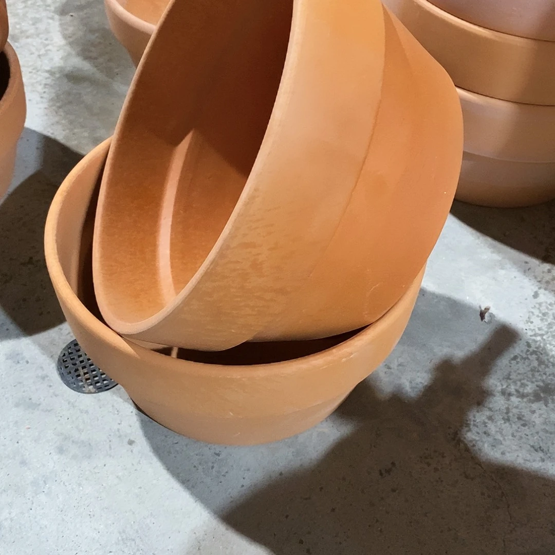 瑕疵红陶20×11-2