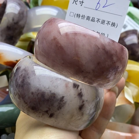 未镶嵌手镯石英质玉