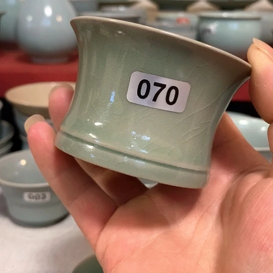 张公巷釉色，束腰杯