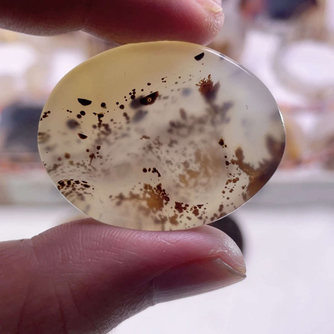 玛瑙/玉髓未镶嵌珠宝奇石