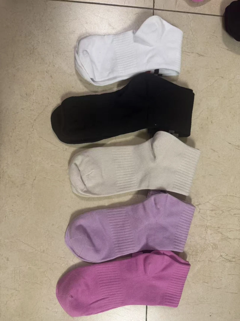 （甄选）时尚简约百搭纯色中筒薄款中筒袜冬季棉中筒女袜