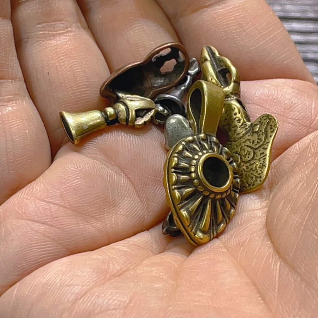 玛瑙/玉髓颈饰未镶嵌么*