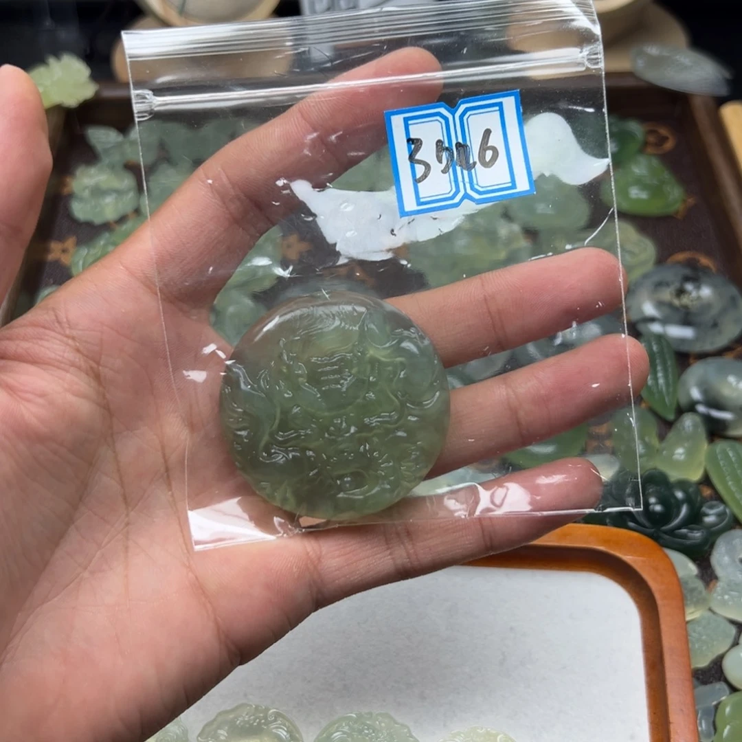 *****蛇纹石玉未镶嵌颈饰三号加六号
