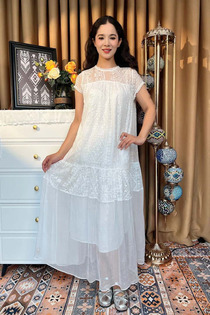 【全疆包邮】新款轻奢刺绣蚕丝连衣裙