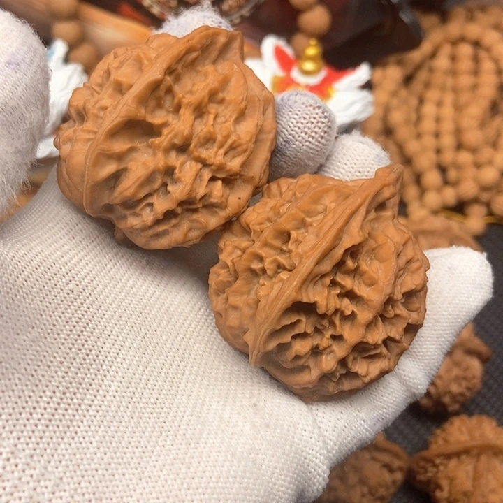 后***生秦岭大龙纹核桃呀