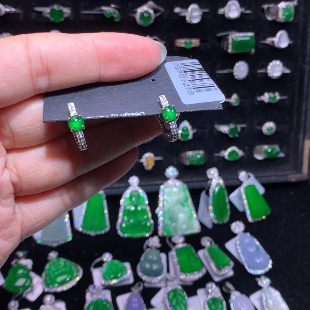 翡翠银S925镶嵌颈饰翡翠